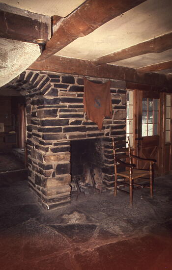 Mr. Umbrecht's house's fireplace in the foyer