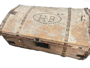 Image of storage trunk