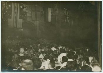 nypl.digitalcollections.510d47e2-7616-a3d9-e040-e00a18064a99.001.w_0.jpg