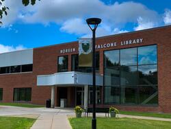 Le Moyne College - Noreen Reale Falcone Library